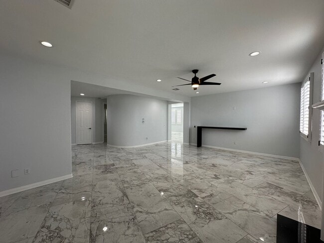 Building Photo - Exquisite Vina Del Mar home in Spanish Hills