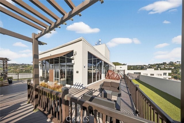 Building Photo - 7250 Franklin Ave