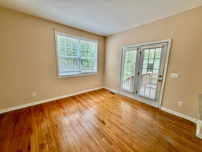 Building Photo - 27 Greenbrook Ct