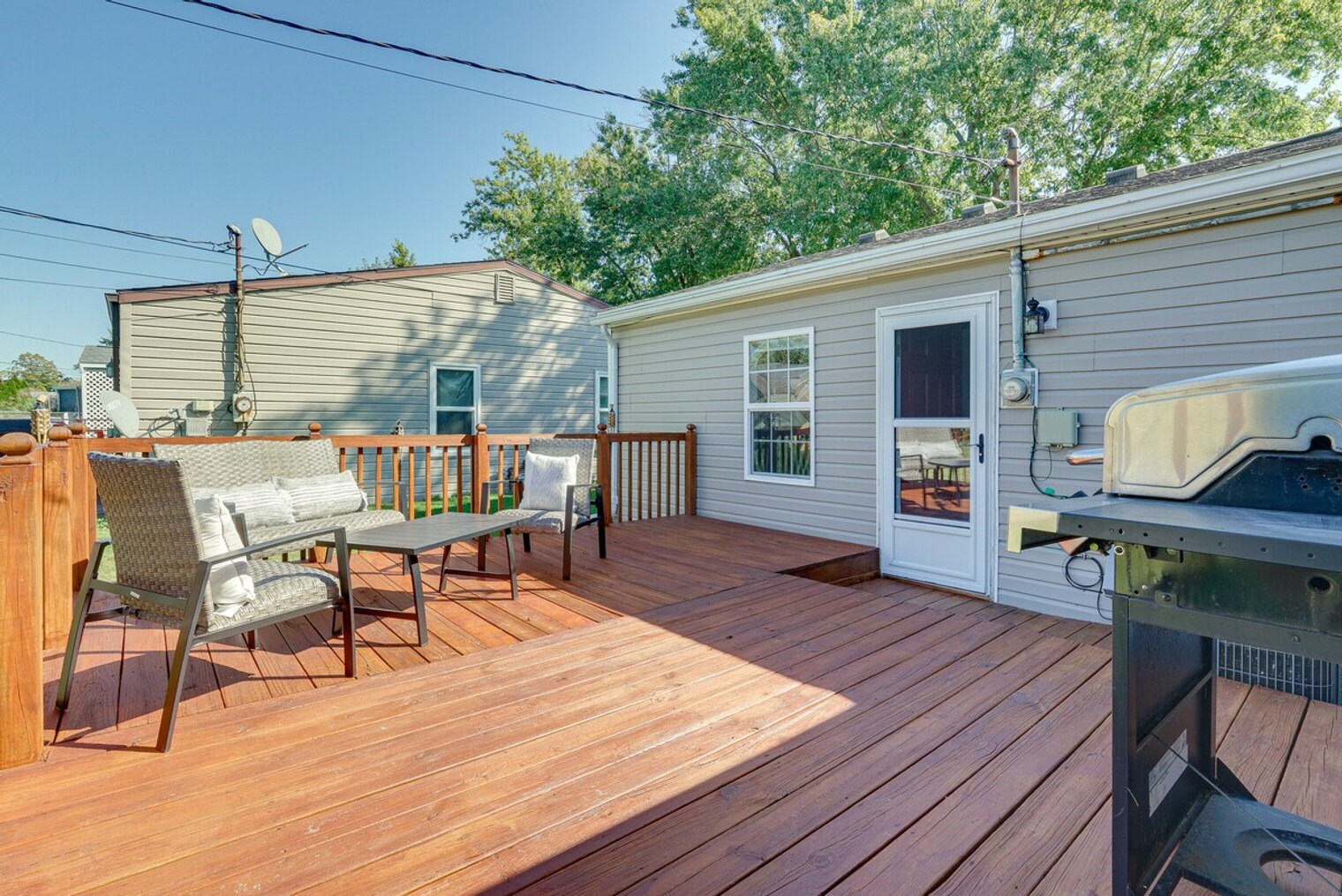 Building Photo - 1111 E Grant St