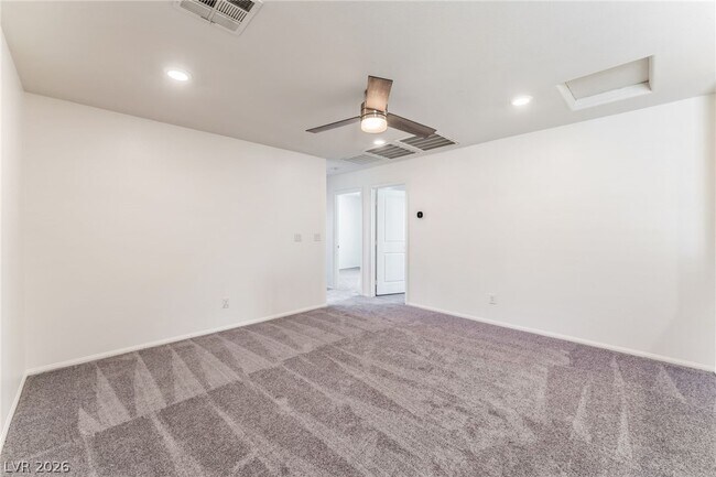 Building Photo - 5371 Boschetto St