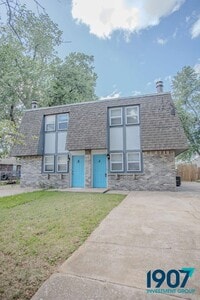 Building Photo - 1247 W Huntington Way