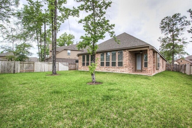 Building Photo - 123 Colton Ct