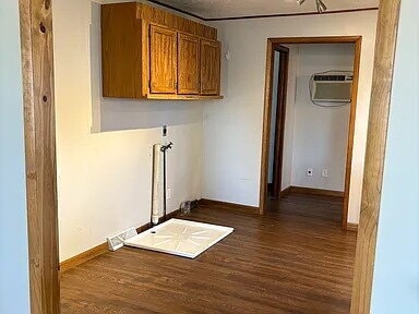 Building Photo - This two bedroom, renovated home is located in Cranberry Bay
