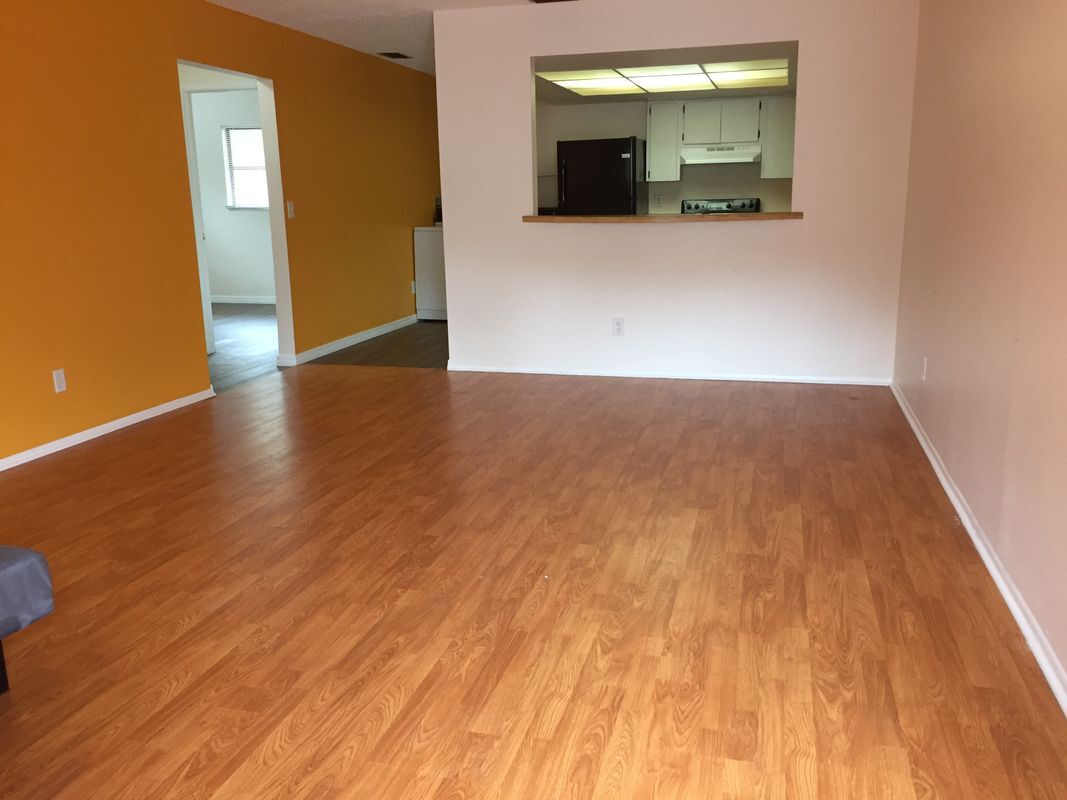 Building Photo - 3175 Phoenix Ave