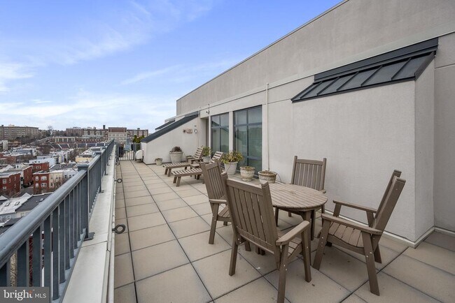 Building Photo - 2020 12th St NW