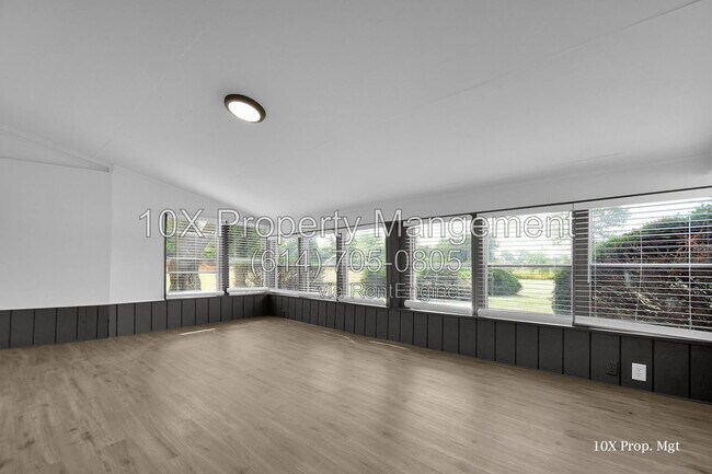 Building Photo - 388 Shanahan Rd