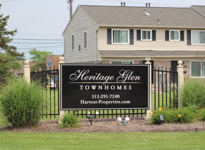 Primary Photo - Heritage Glen Townhomes