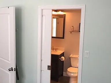 Building Photo - 2044 Appletree St