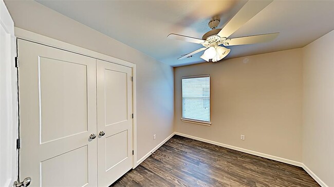 Building Photo - 5007 Avion Ct