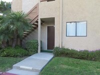 Building Photo - 2920 Briarwood Rd