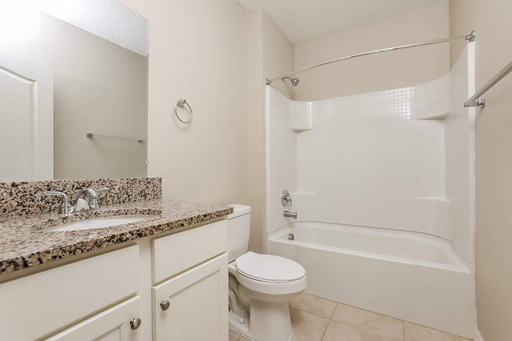 Building Photo - 5586 Western Sun Dr
