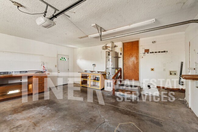 Building Photo - 6138 Cherrelyn Way