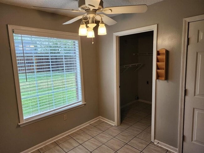 Building Photo - 255 Windy Ridge Cove