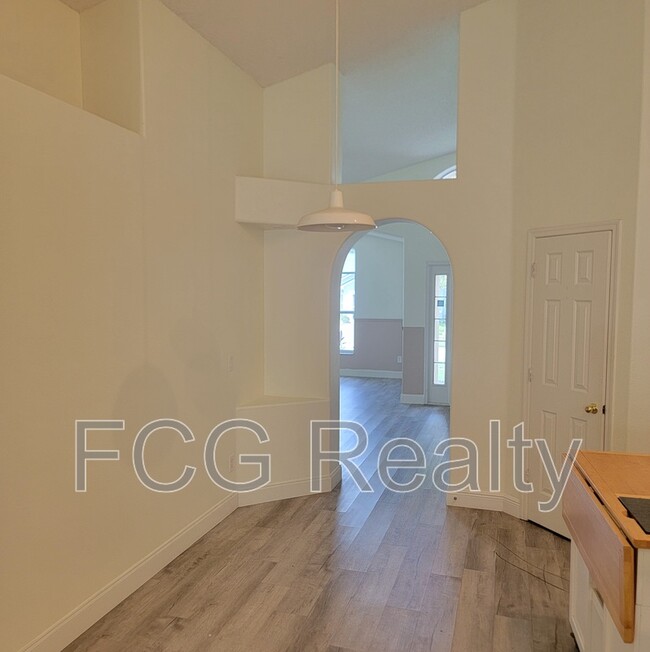 Building Photo - 1167 Singleton Cir