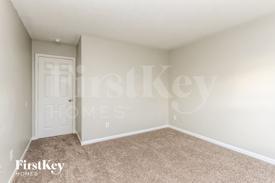 Building Photo - 7626 Stockard St