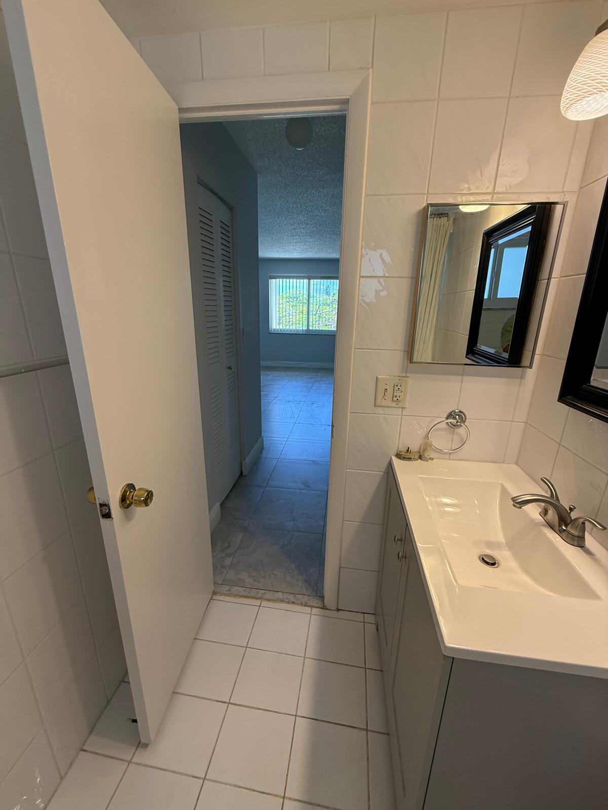 Building Photo - 7850 Camino Real