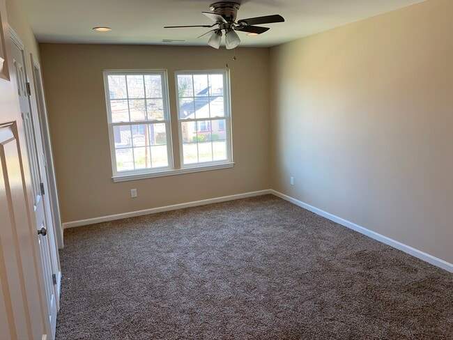 Building Photo - 1911 9th Ave N