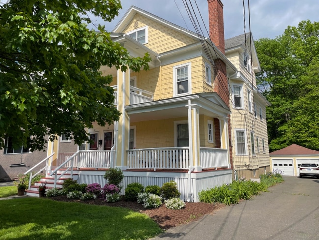 Building Photo - 112 Maplewood Ave