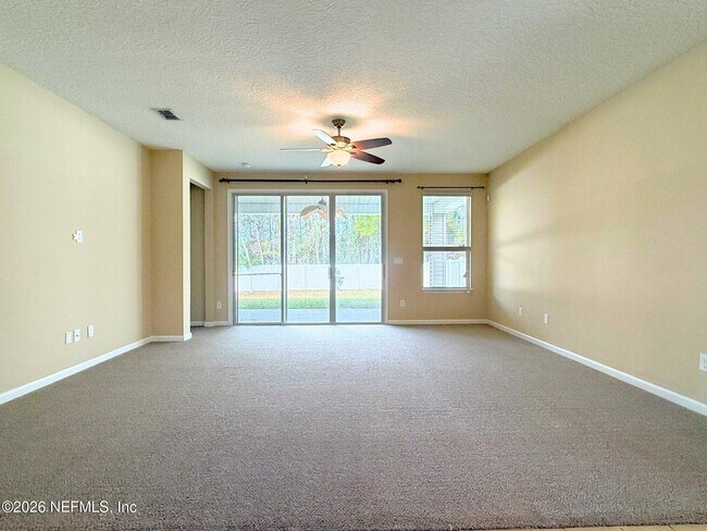 Building Photo - 1487 Falabella Dr