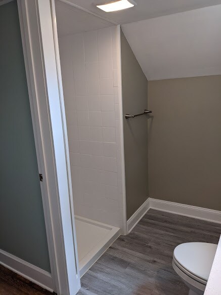 Building Photo - 1245 S Hawthorne Rd