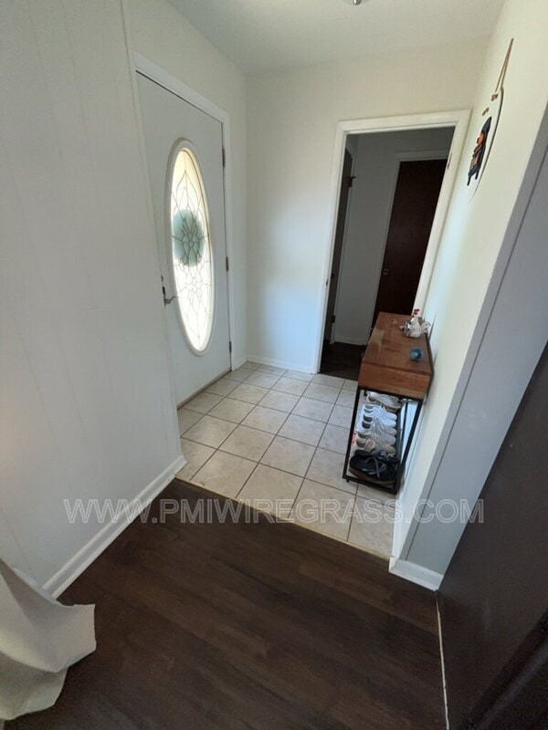 Building Photo - 607 Melbourne Dr