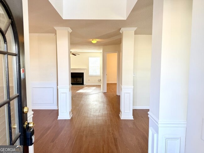 Building Photo - 1980 Sawgrass Dr