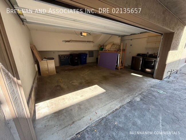 Building Photo - 7756 Nightingale Way