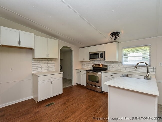 Building Photo - 6124 Heath Hawkins Ct