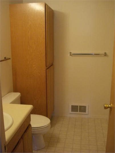 Building Photo - 369 Cole Ave