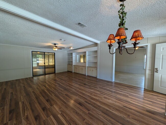Building Photo - 17732 SE 86th St