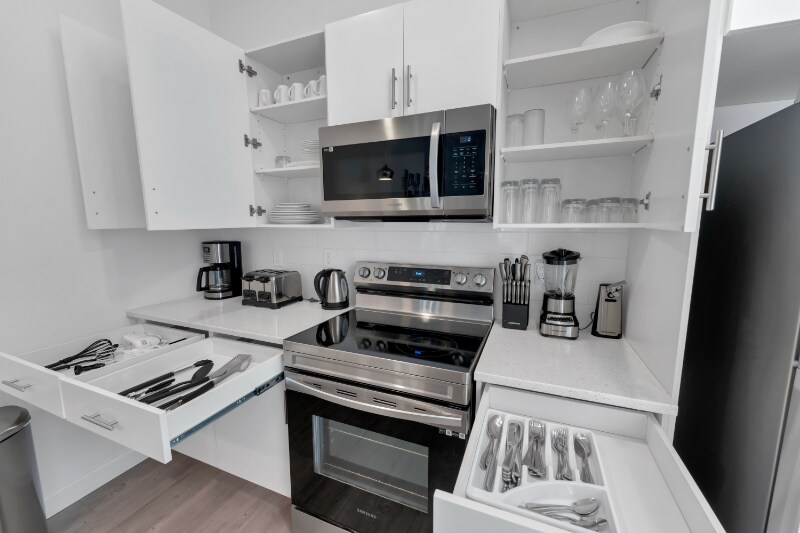 Building Photo - 391 Famagusta Dr