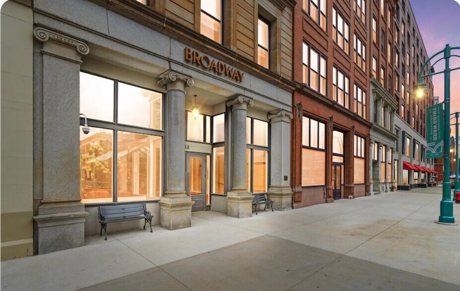 Building Photo - 234 N Broadway