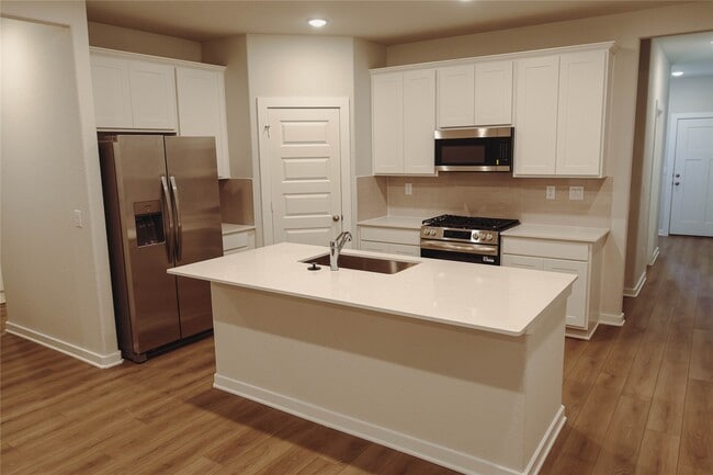 Building Photo - 8534 Blueberry Ash St