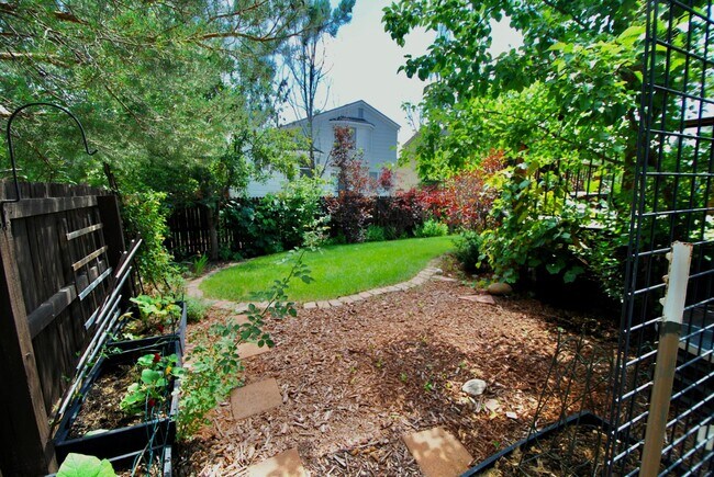 Building Photo - 1354 Avgare Way