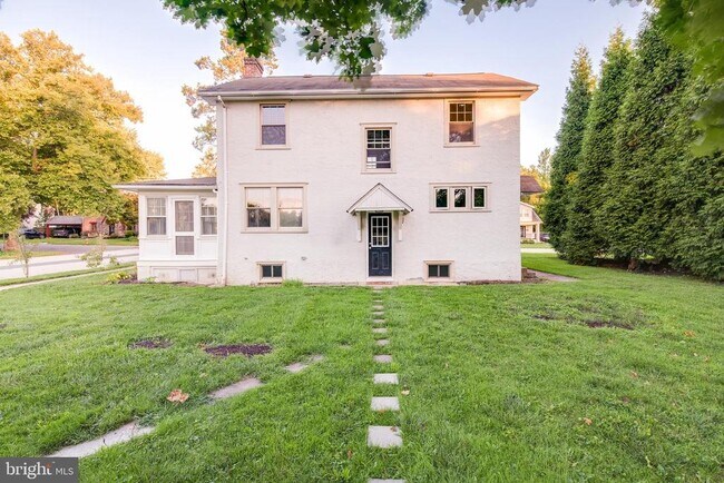 Building Photo - 8 Melvin Rd