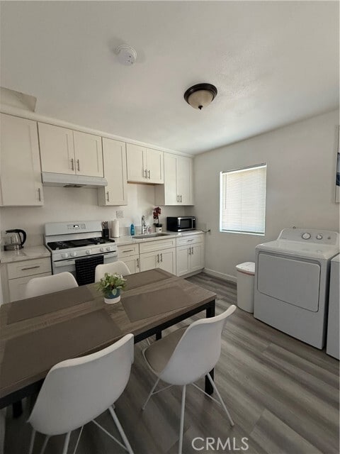 Building Photo - 2437 Cogswell Rd