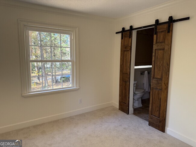 Building Photo - 1610 Old Mill Crossing NE