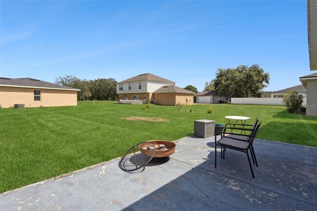 Building Photo - 543 Finch Ct