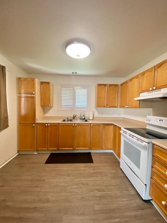 Building Photo - Mililani Mauka Single Family