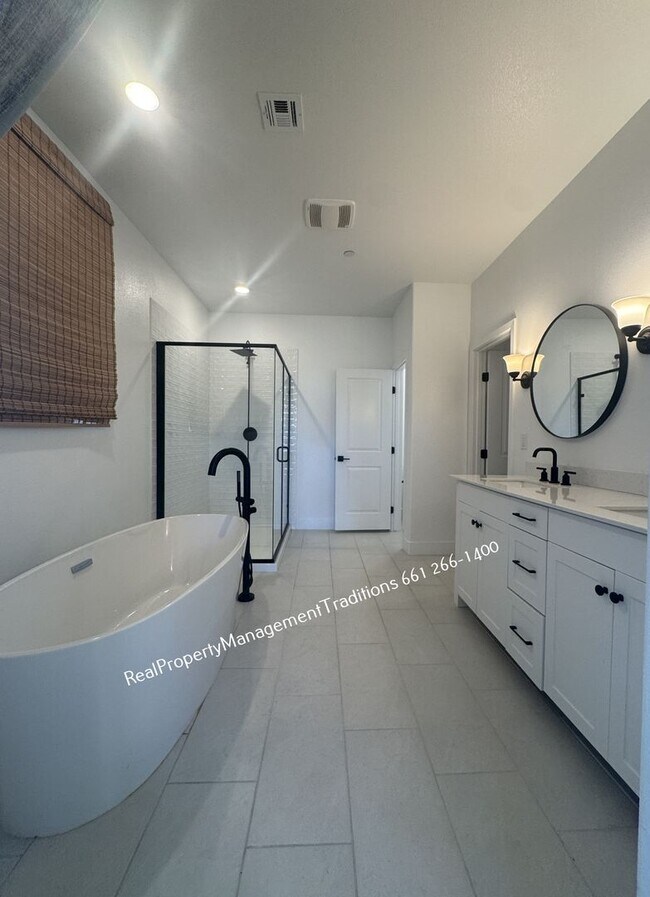 Building Photo - 8722 Tara Ct