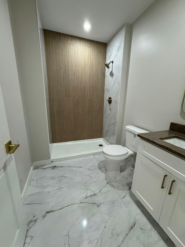 Building Photo - 2416 N Charles St