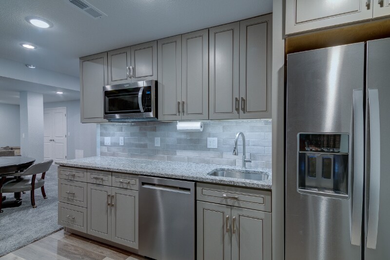 Building Photo - 532 Woodroot Cir