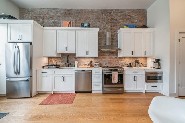 Building Photo - 520 Palisade Ave