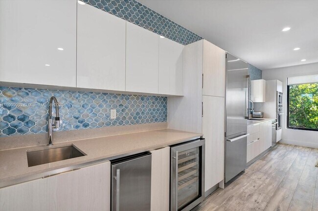 Building Photo - 332 Balboa St