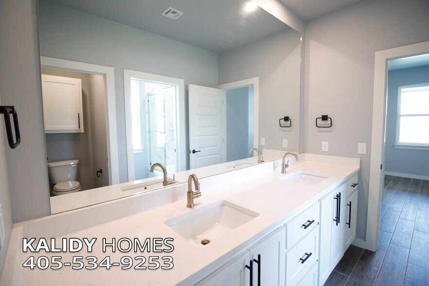 Building Photo - 1755 Kalidy Dr