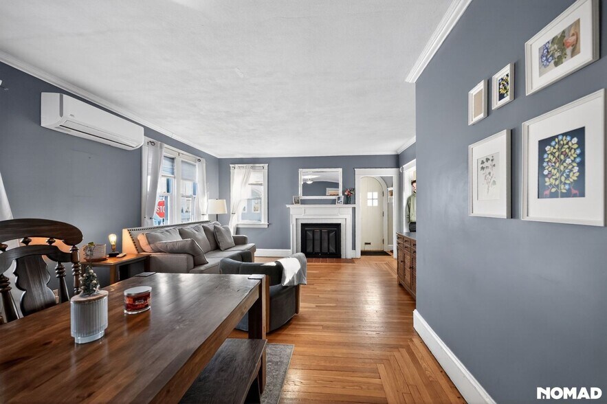 Building Photo - 81 Bradley St