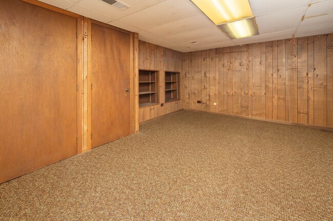 Building Photo - 3385 37th Ave