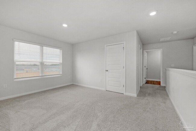 Building Photo - 5280 Peach Dr