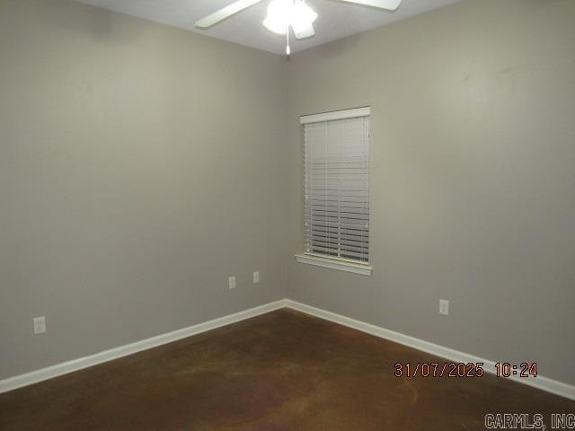 Building Photo - 1410 Robins St